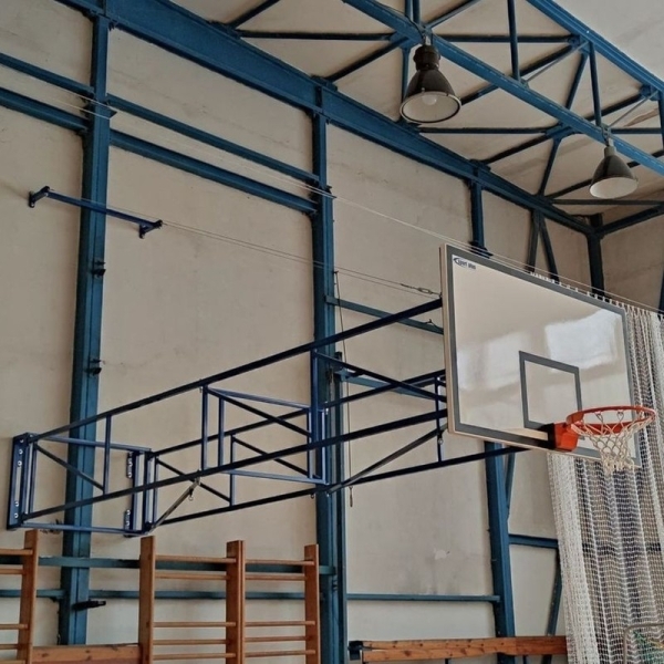 Pakreipiama konstrukcija su tvirtinimo įtaisais, skirta 180x105 cm dydžio lentoms, atlenkiama į vieną pusę Pakreipiama konstrukcija su tvirtinimo įtaisais, skirta 180x105 cm dydžio lentoms, atlenkiama į vieną pusę