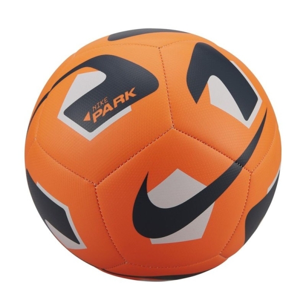 "Nike Park" kamuolys, 5 dydžio, oranžinės ir baltos spalvos "Nike Park" kamuolys, 5 dydžio, oranžinės ir baltos spalvos