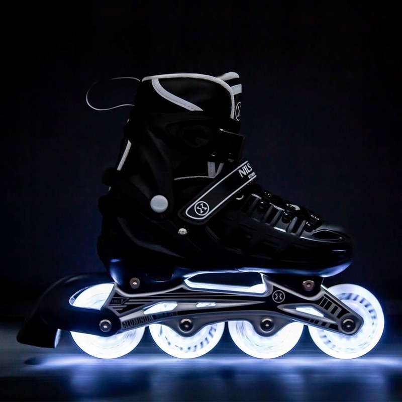 A-l riedučiai, Nils Extreme 4-in-1 LED, NH10905, dydis (S) 31-34, juodos spalvos