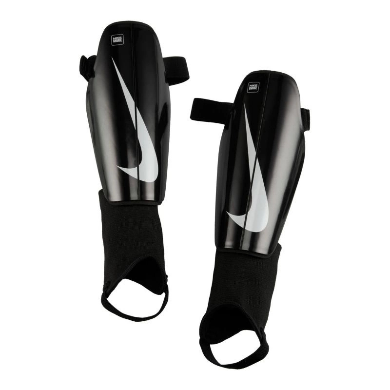 "Nike Charge" futbolo kamuolio apsauga, juoda