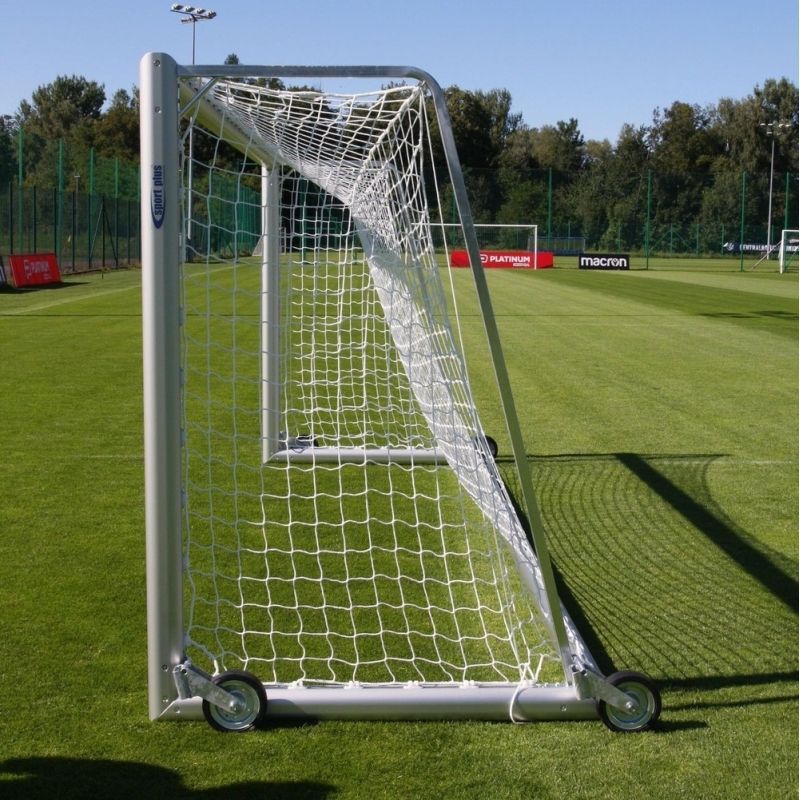 Futbolo vartai 5 x 2 m PREMIUM nešiojami su ratukais, aliuminis, ovalus profilis 120 x 100 mm