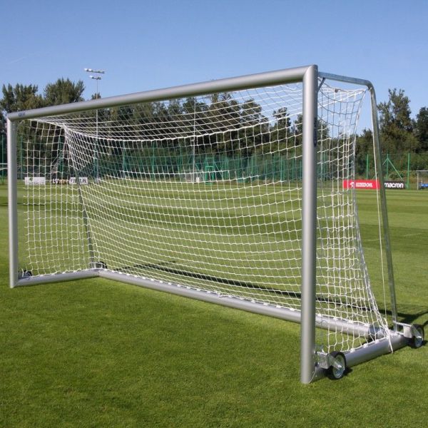 Futbolo vartai 5 x 2 m PREMIUM nešiojami su ratukais, aliuminis, ovalus profilis 120 x 100 mm Futbolo vartai 5 x 2 m PREMIUM nešiojami su ratukais, aliuminis, ovalus profilis 120 x 100 mm