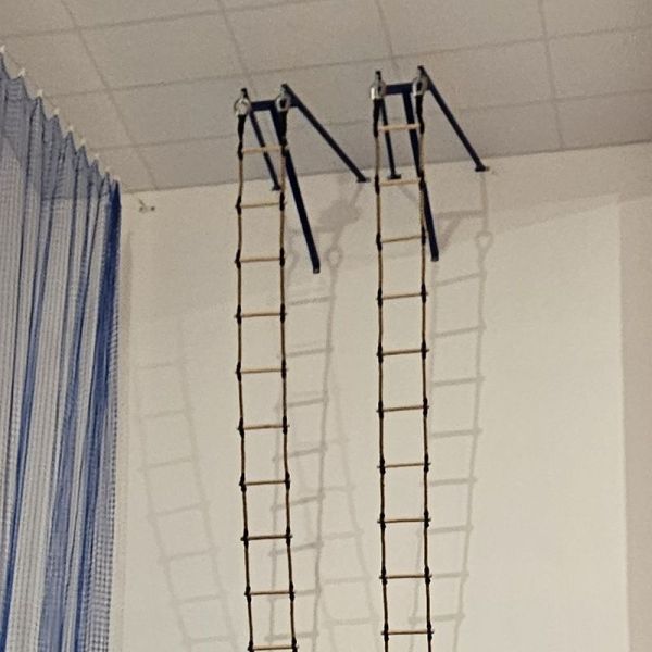 Kronšteinas virvinėms kopėčioms pritvirtinti